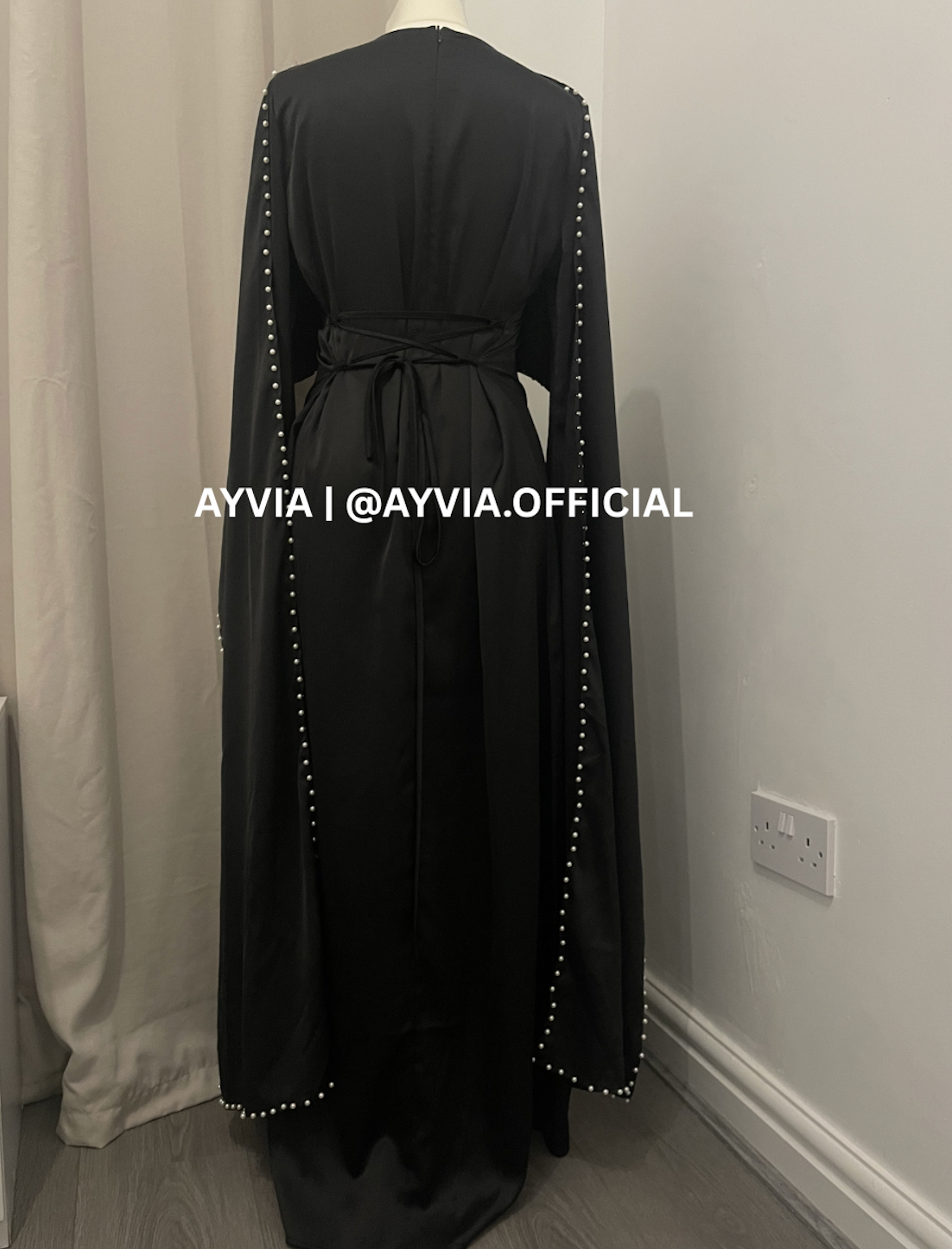 Noor Black Pearl Cape Abaya