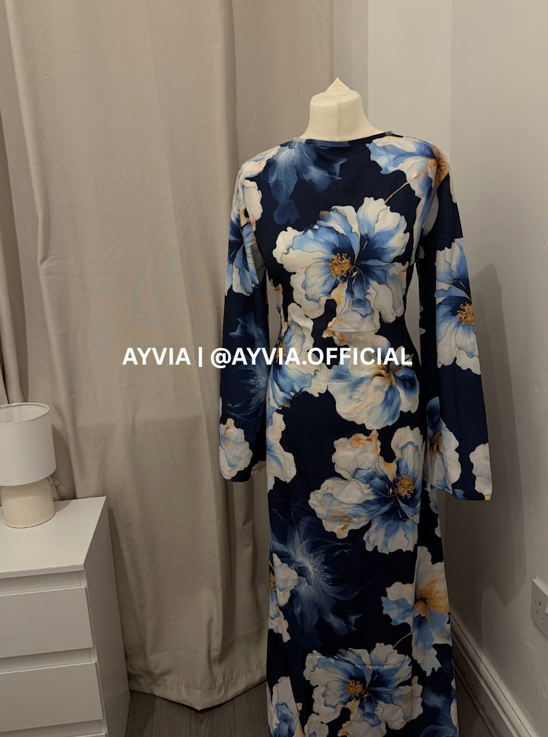 Layla Navy Floral Abaya