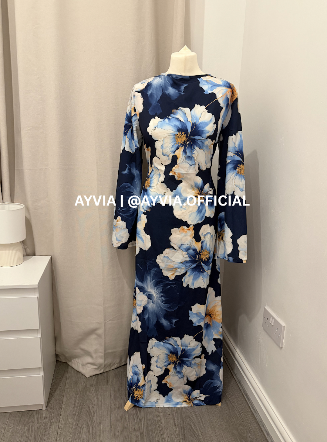 Layla Navy Floral Abaya