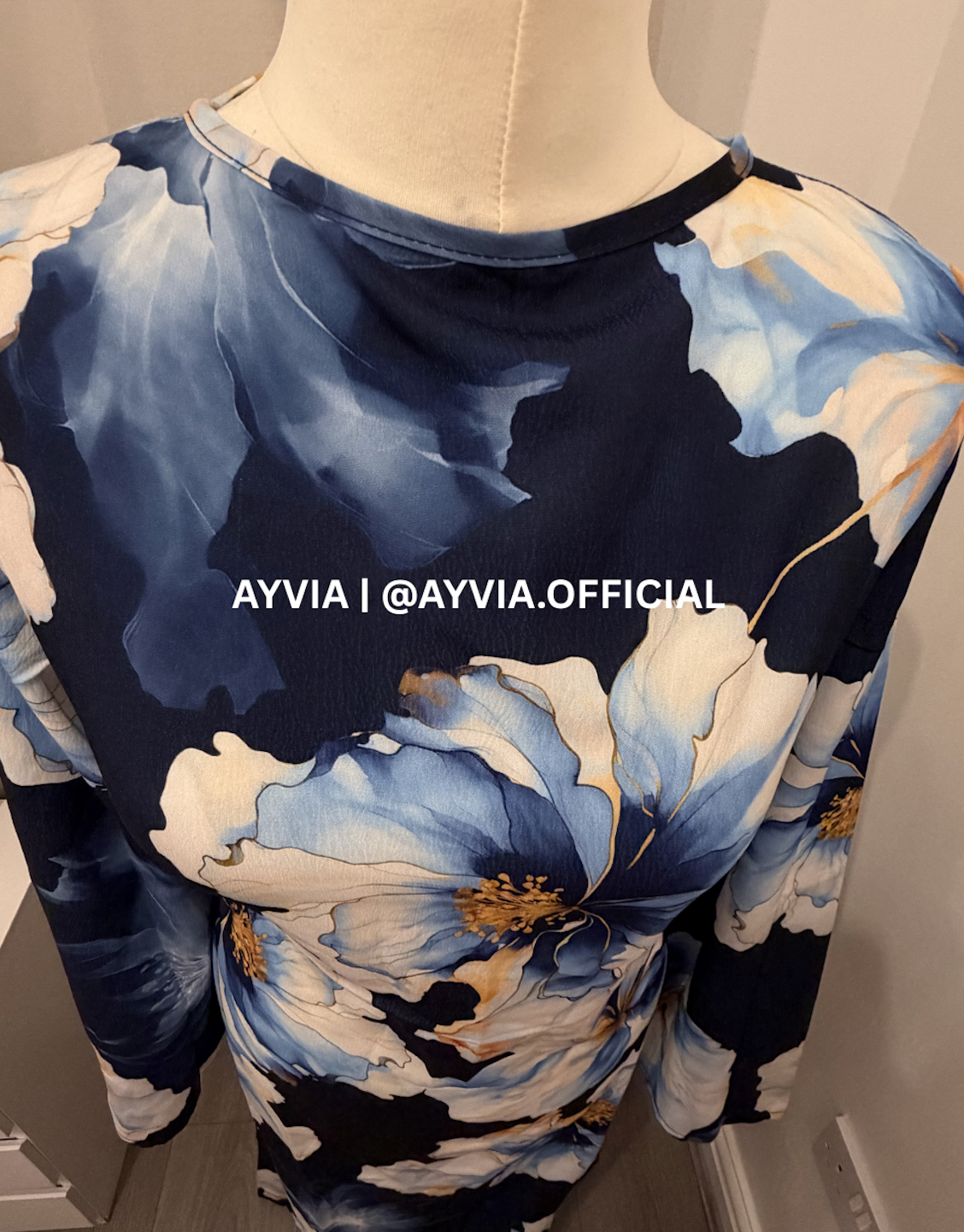 Layla Navy Floral Abaya