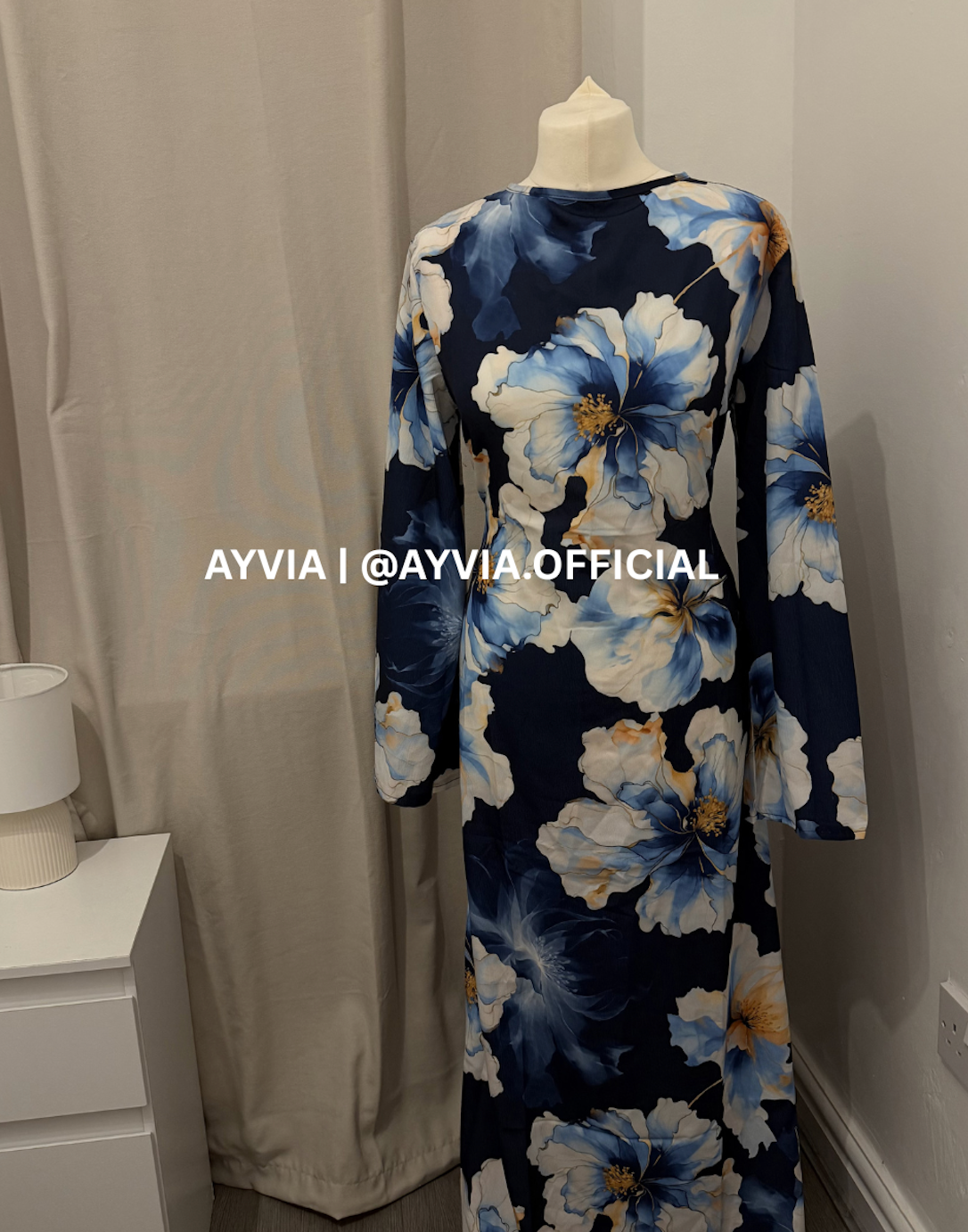 Layla Navy Floral Abaya