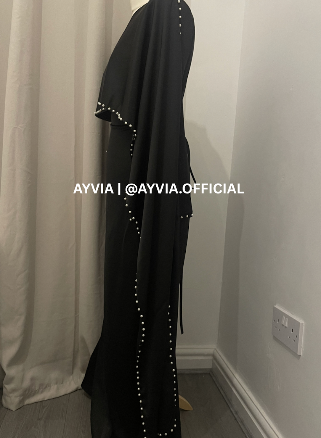 Noor Black Pearl Cape Abaya