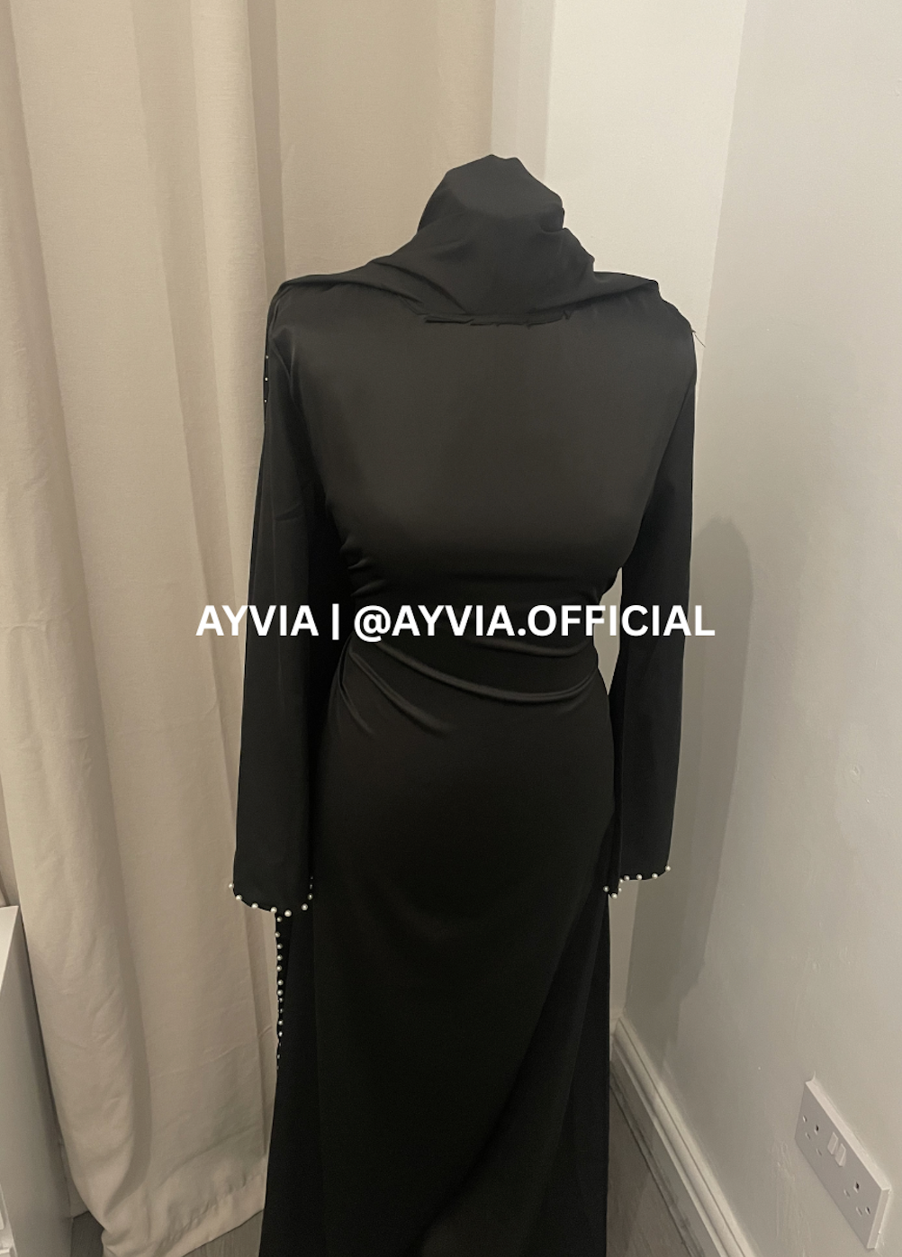 Noor Black Pearl Cape Abaya