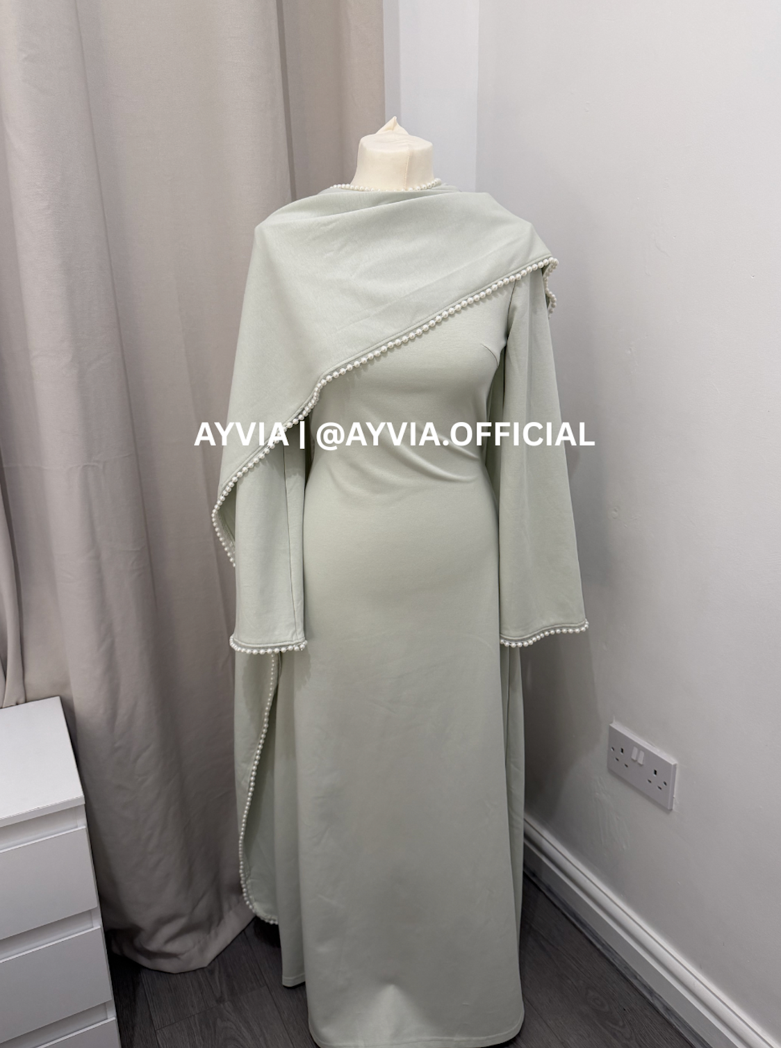 Mira Pastel Green Pearl Cape Abaya