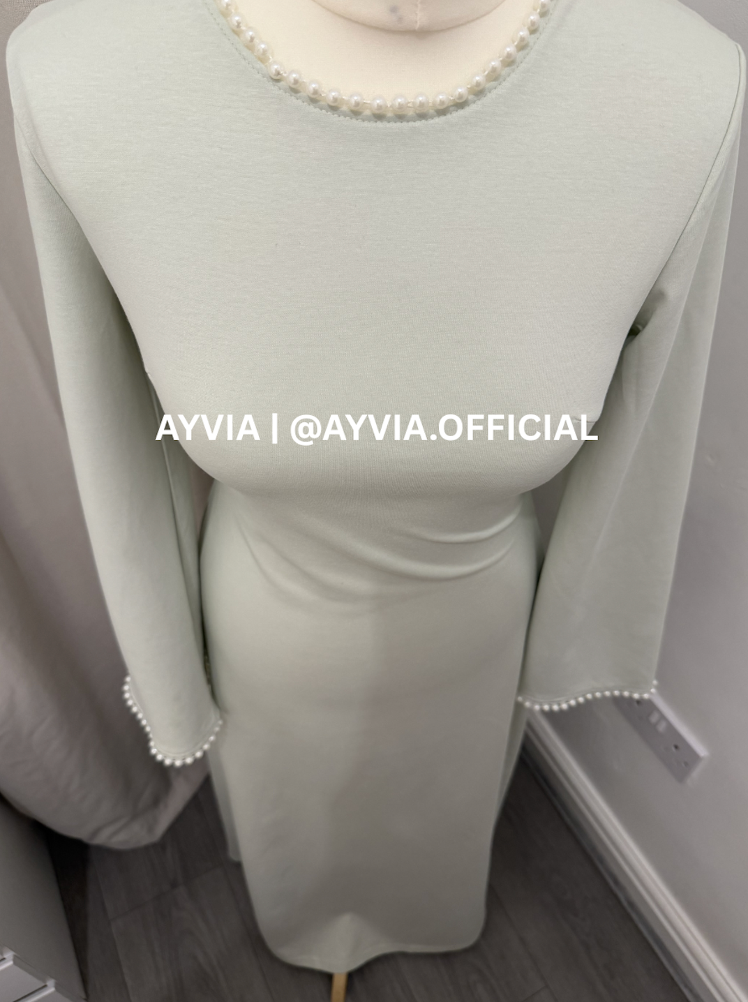Mira Pastel Green Pearl Cape Abaya
